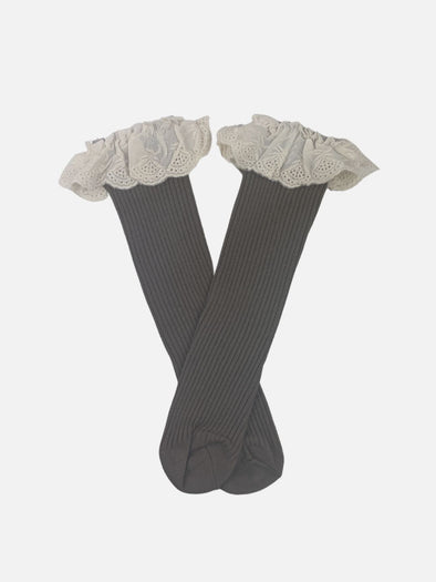 scalloped lace knee high socks || stone