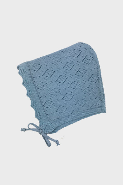 knitted bonnet || vintage blue