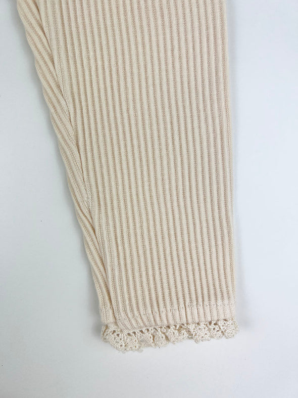 lace trimmed ribbed leggings || cream