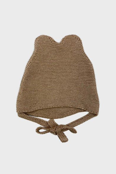 bear knitted bonnet || toffee