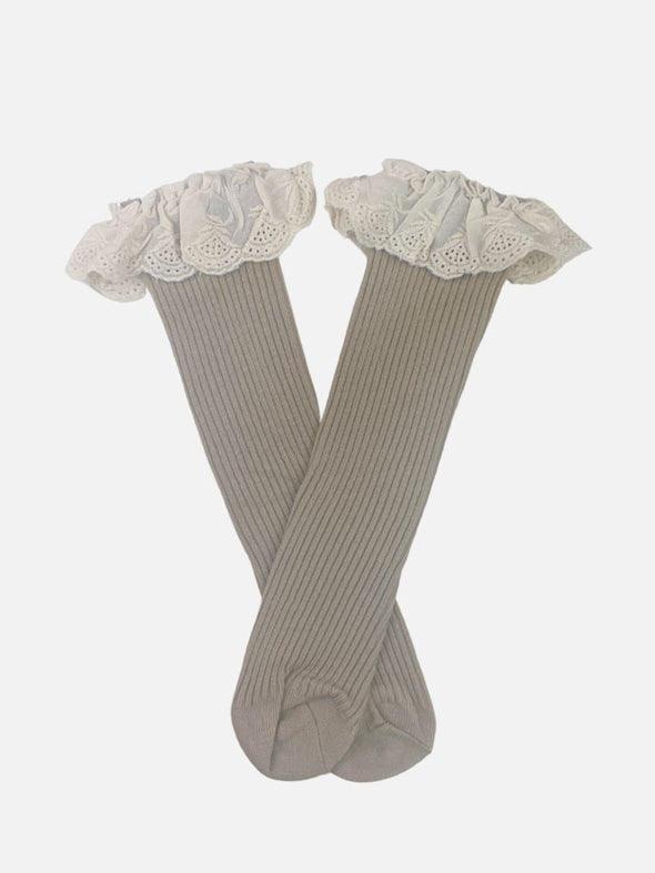 scalloped lace knee high socks || latte
