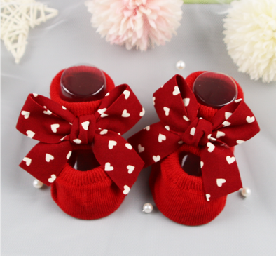 bow bootie socks || red hearts