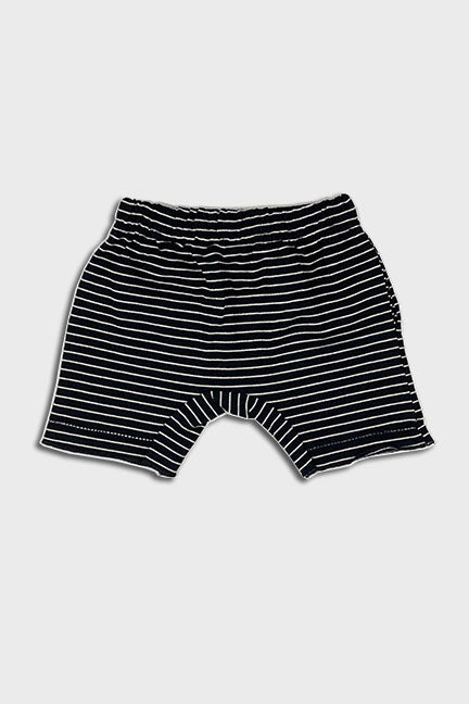 short || black stripe